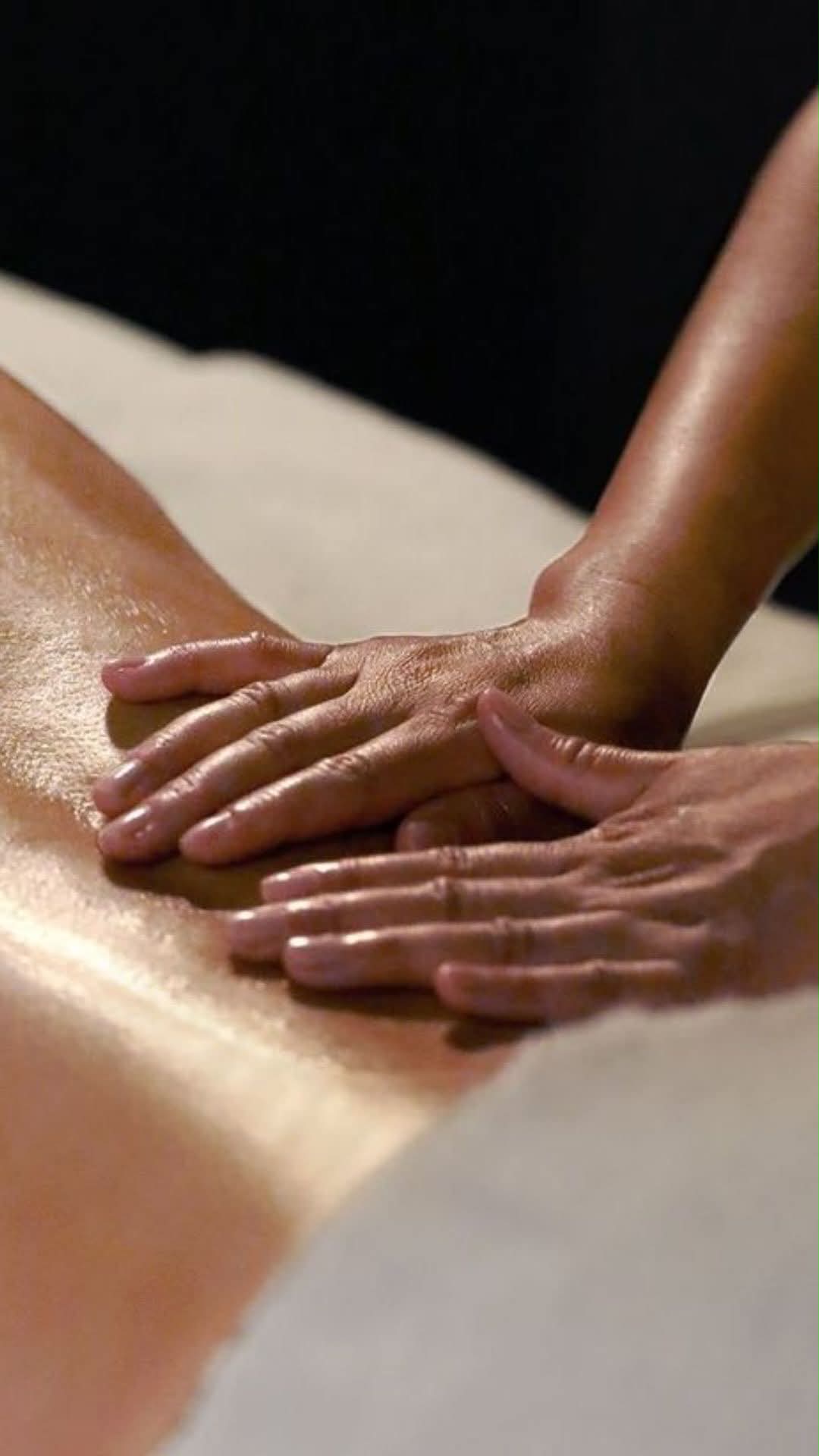 Massage professionnel aux huiles
